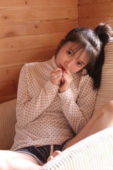 两女